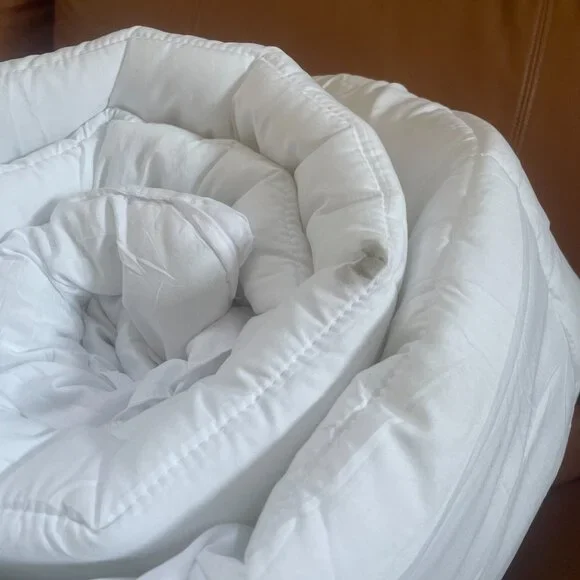 NWOT Bedsure Comforters King Size - Duvet Insert - Picture 8 of 9